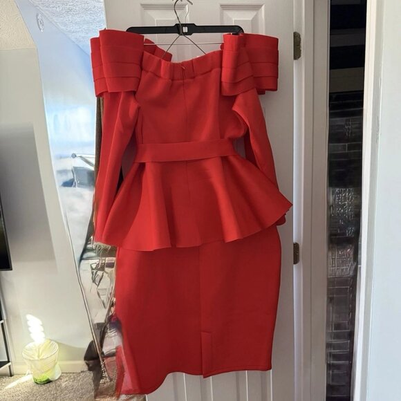 EY Signature Ruffle Shoulder Red Suit w/Peplum Bottom Jacket & Skirt, Plus Sz:2X - Picture 6 of 9